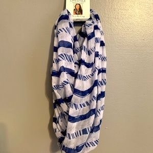 Lavello Infinity Scarf